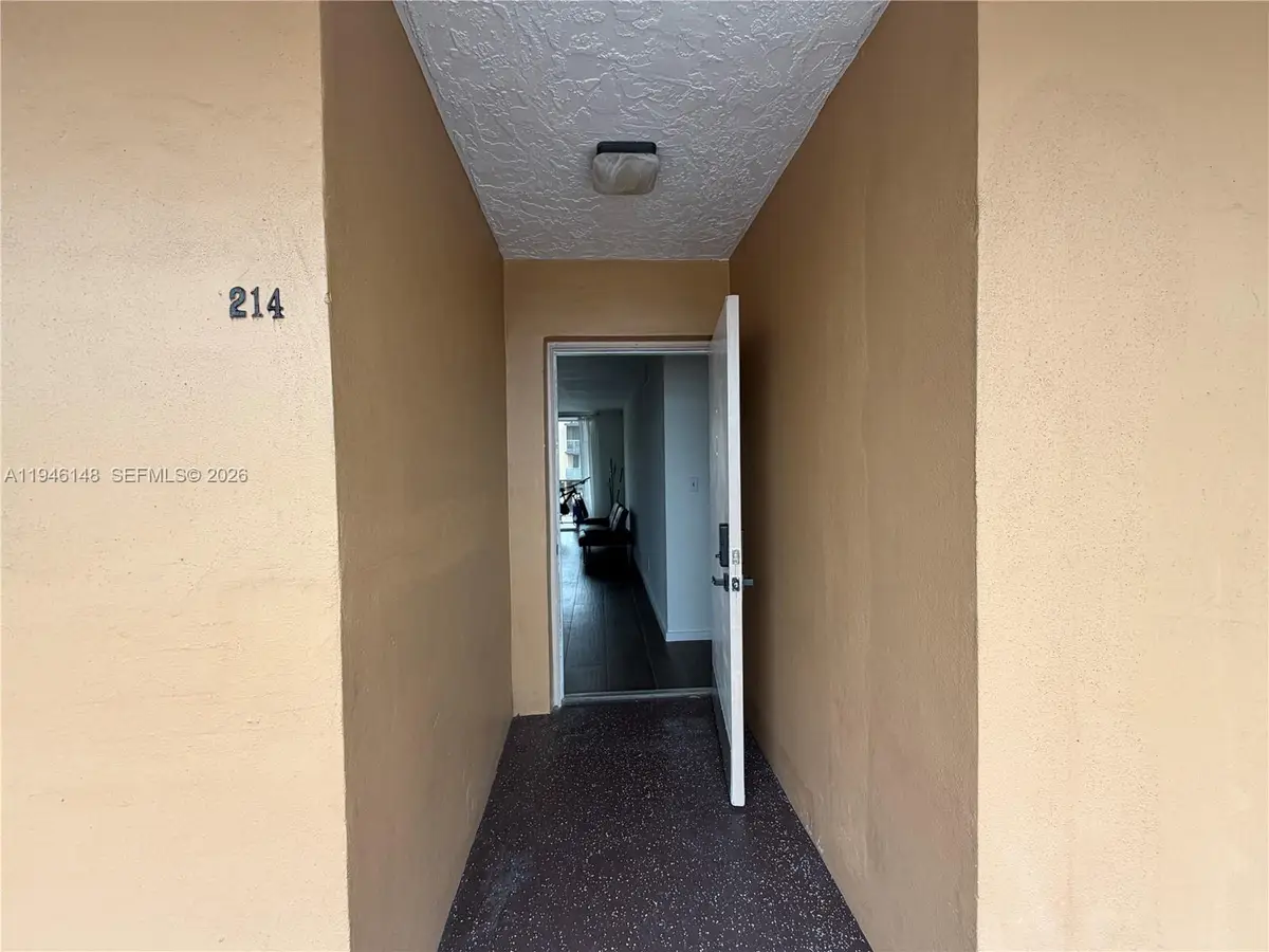 4320 Washington St #214, Hollywood, FL 33021 - Image #1