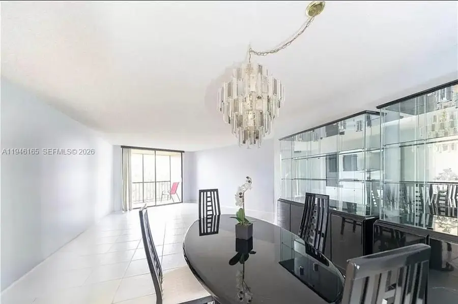 3800 N Hills Dr #406, Hollywood, FL 33021 - Image #2