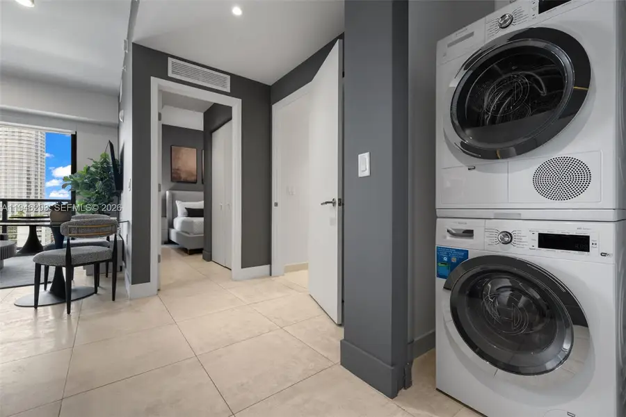 239 SW 9th St #1604, Miami, FL 33130 - Image #2