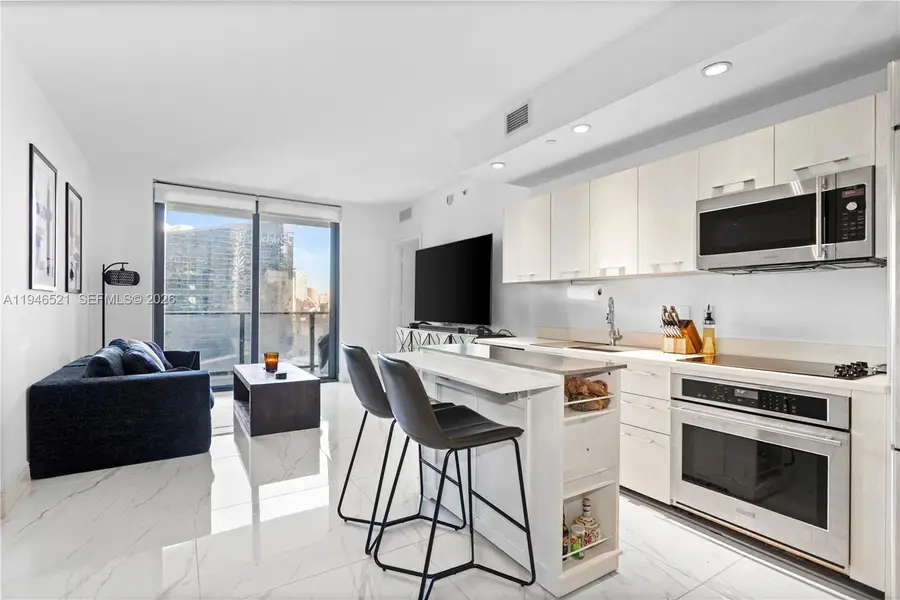 45 SW 9th St #1209, Miami, FL 33130 - Image #2