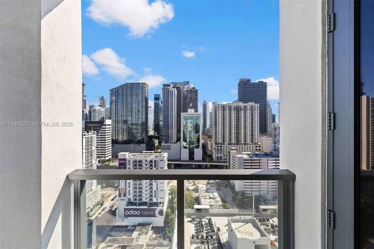 239 SW 9th St #2304, Miami, FL 33130 - Image #1