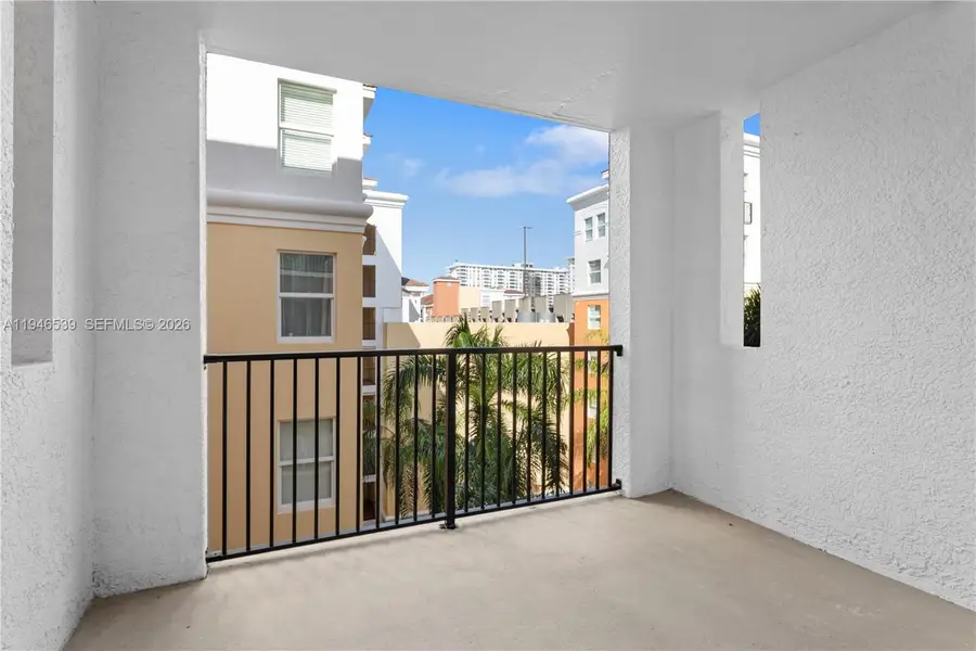 17100 N Bay Rd #1210, Sunny Isles Beach, FL 33160 - Image #3