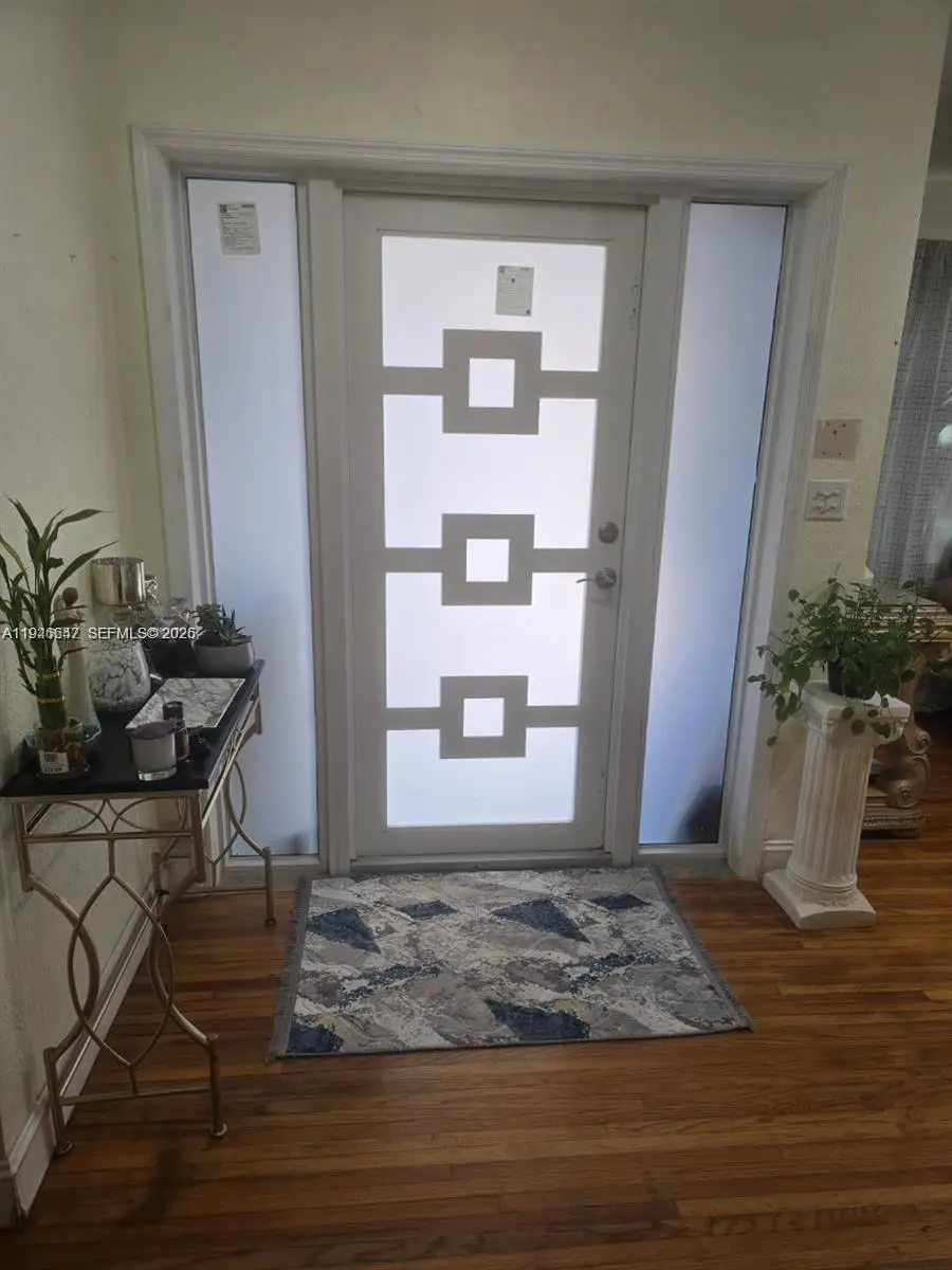 2733 Washington St, Hollywood, FL 33020 - Image #2