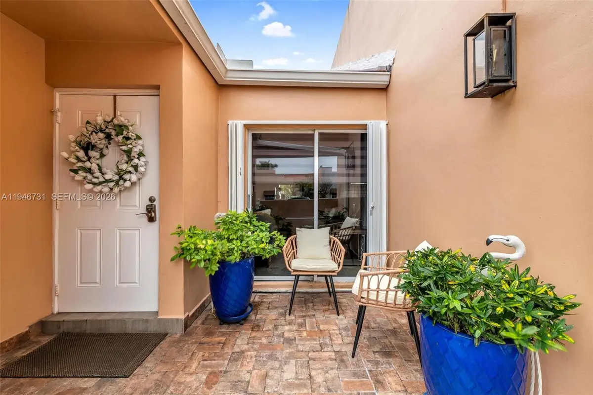 10305 SW 154th Cir Ct #26, Miami, FL 33196 - Image #1