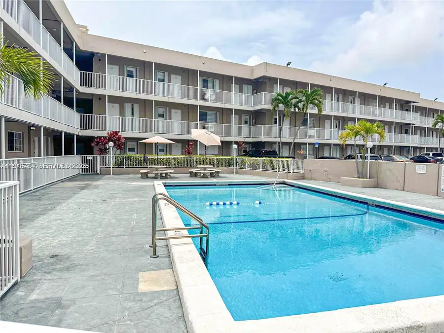 6580 Santona St #A16, Coral Gables, FL 33146 - Image #2