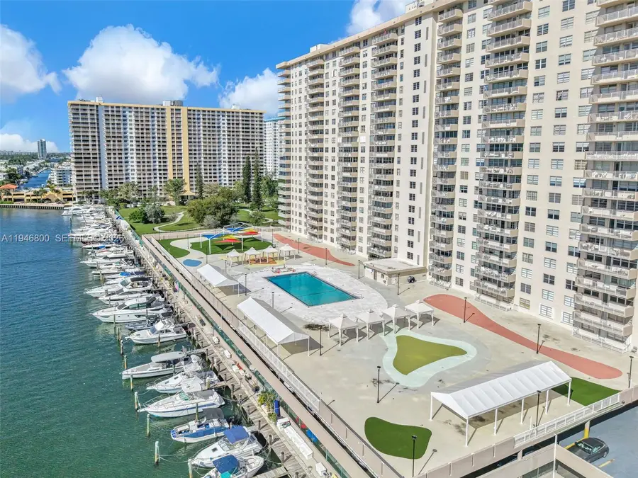 250 174th St #1808, Sunny Isles Beach, FL 33160 - Image #3