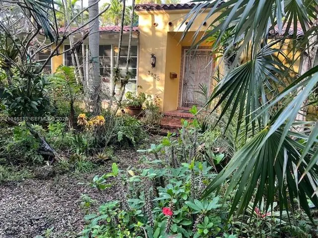 3835 Utopia Ct, Miami, FL 33133 - Image #2