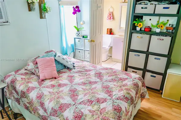 12405 SW 5th St, Fort Lauderdale, FL 33325