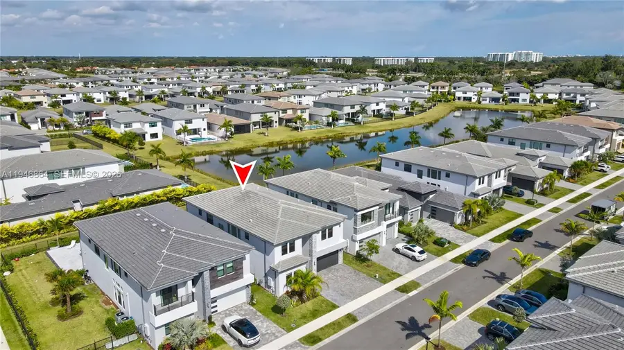 8371 Essex Country Club Dr, Boca Raton, FL 33434 - #3