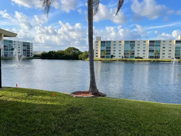 121 SE 3rd Ave #201, Dania Beach, FL 33004