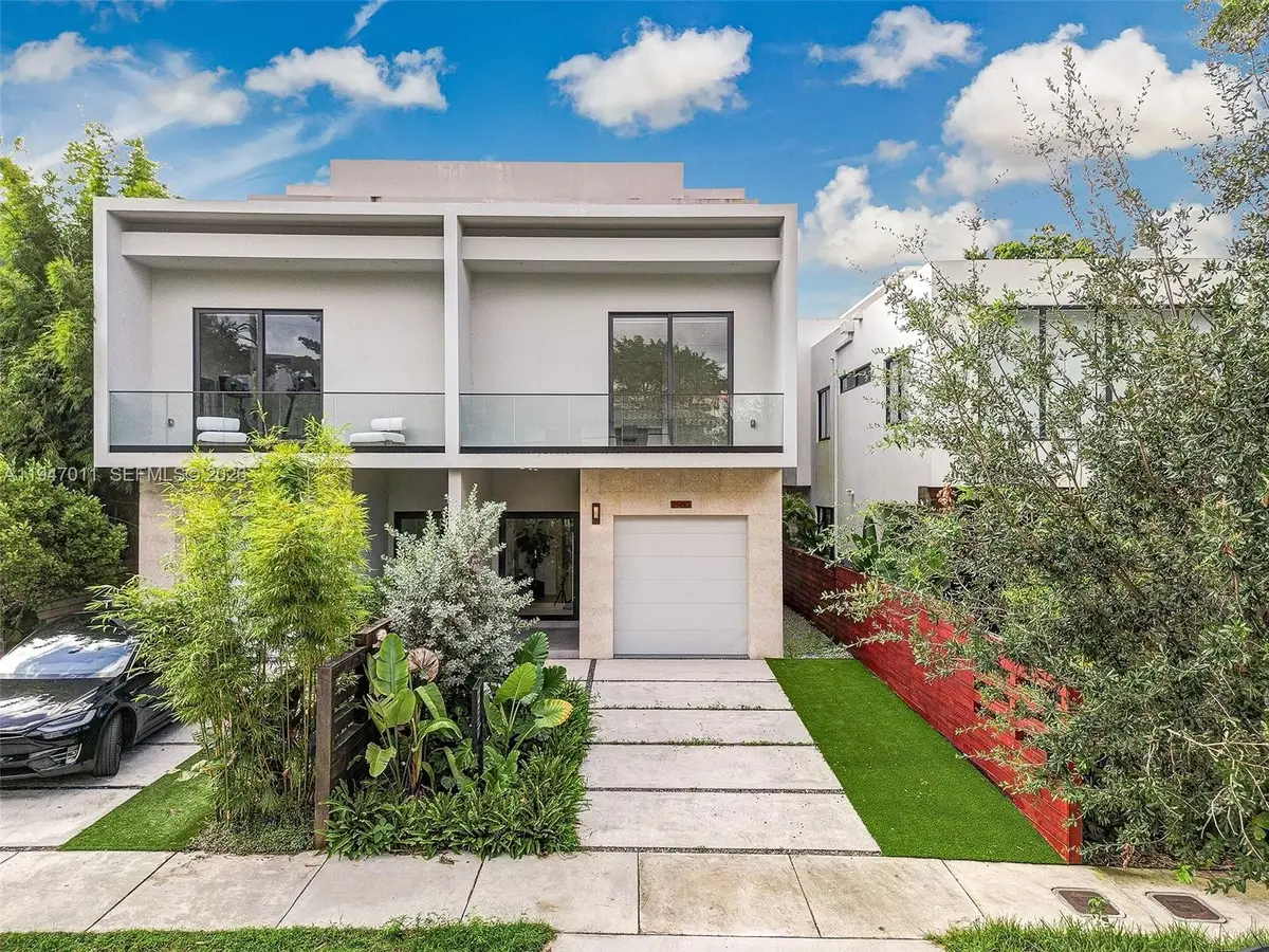 2980 Coconut Ave, Miami, FL 33133 - Image #1