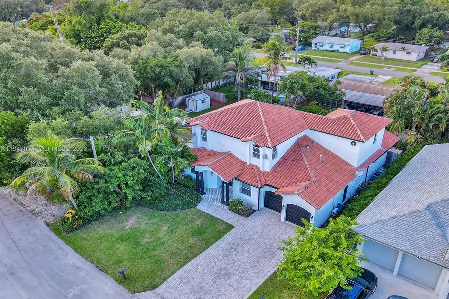 1207 SW 21st St, Fort Lauderdale, FL 33315 - #2