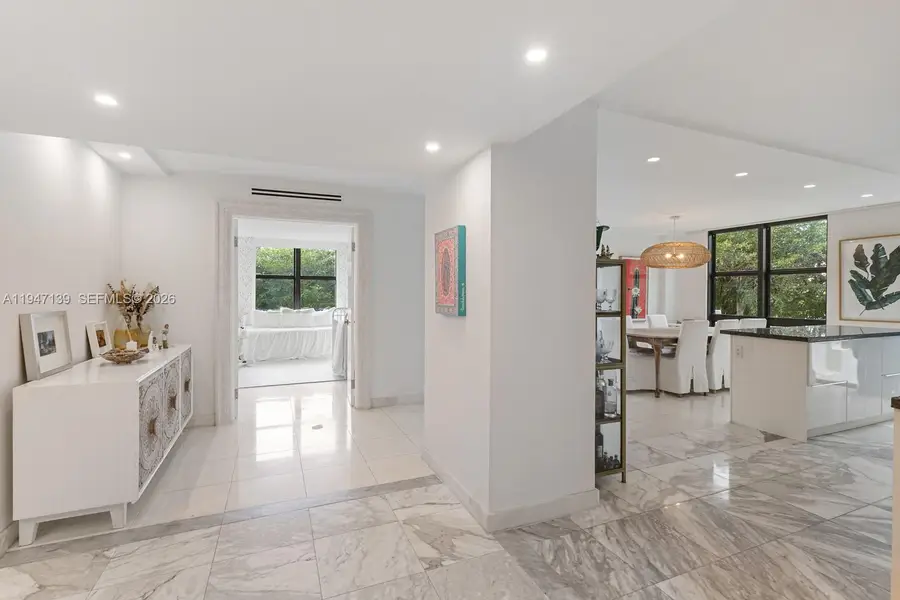 1121 Crandon Blvd #E201, Key Biscayne, FL 33149 - #3