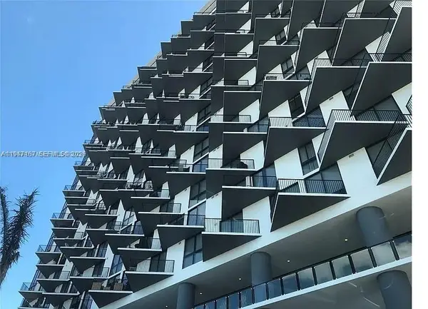 5252 NW 85th Ave #605, Doral, FL 33166