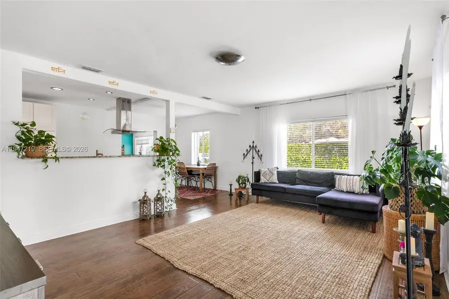 550 Cardinal St, Miami Springs, FL 33166 - #3