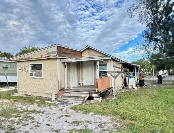 306 SE 13th St, Other, FL 34142