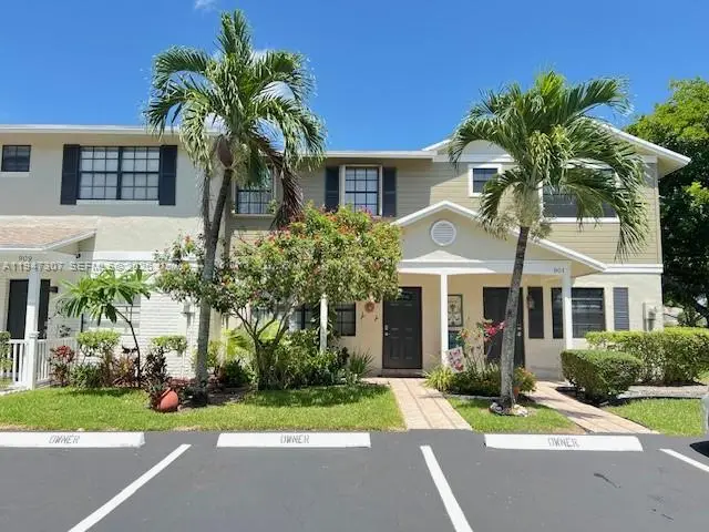 905 NW 107th Ave, Pembroke Pines, FL 33026 - Image #1
