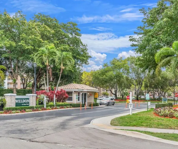 9560 Weldon Cir #J105, Tamarac, FL 33321