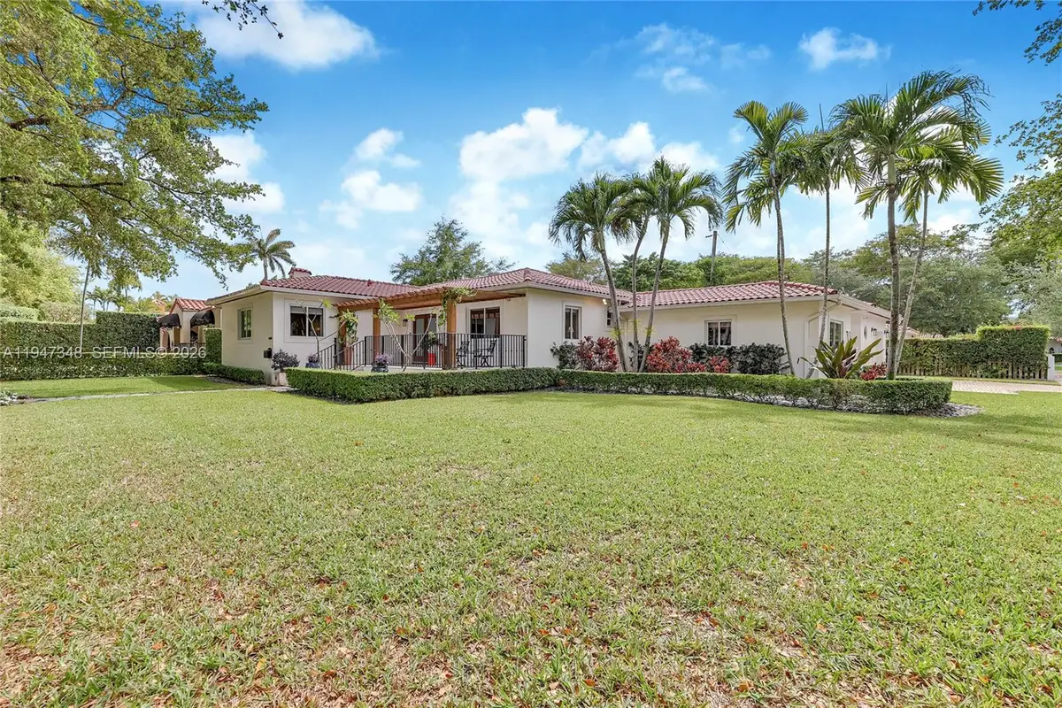 1402 Tangier St, Coral Gables, FL 33134 - Image #1