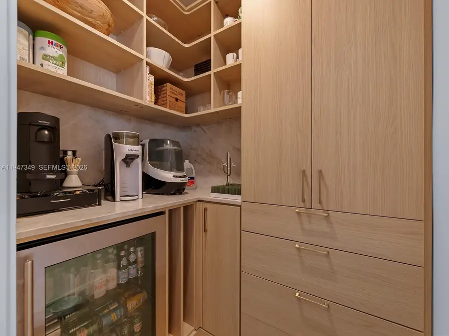 2678 Tigertail Ave #1806, Miami, FL 33133 - Image #3