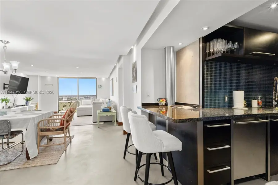 2500 Parkview Dr #2319, Hallandale Beach, FL 33009 - Image #3