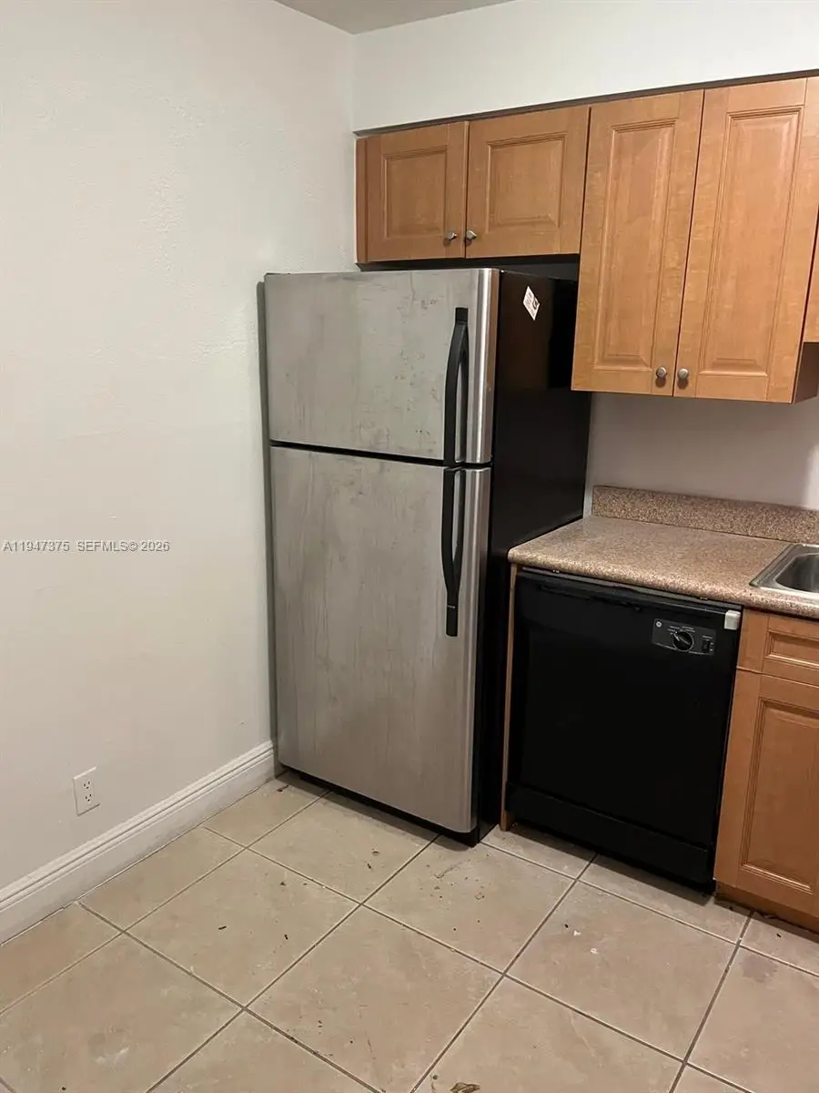 5221 Geneva Way #302, Doral, FL 33166 - Image #3