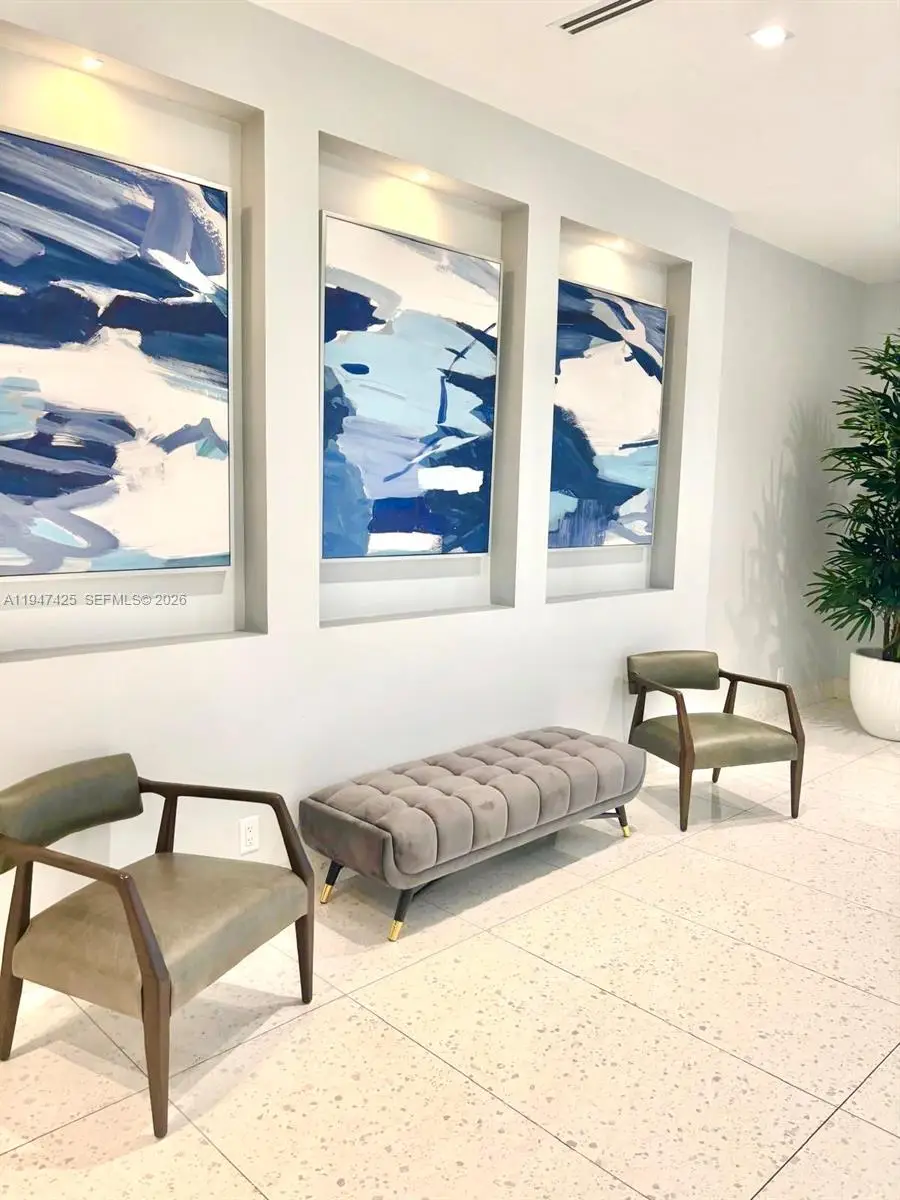 20335 W Country Club Dr #405, Aventura, FL 33180 - Image #3