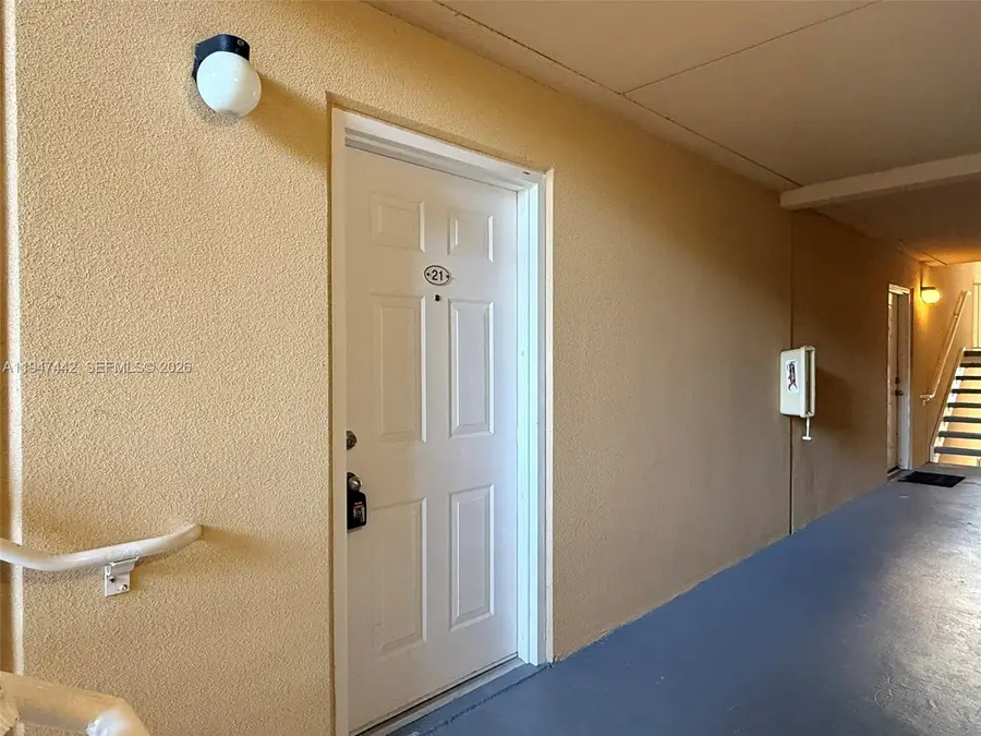 9907 Westwood Dr #21-2, Tamarac, FL 33321 - Image #2