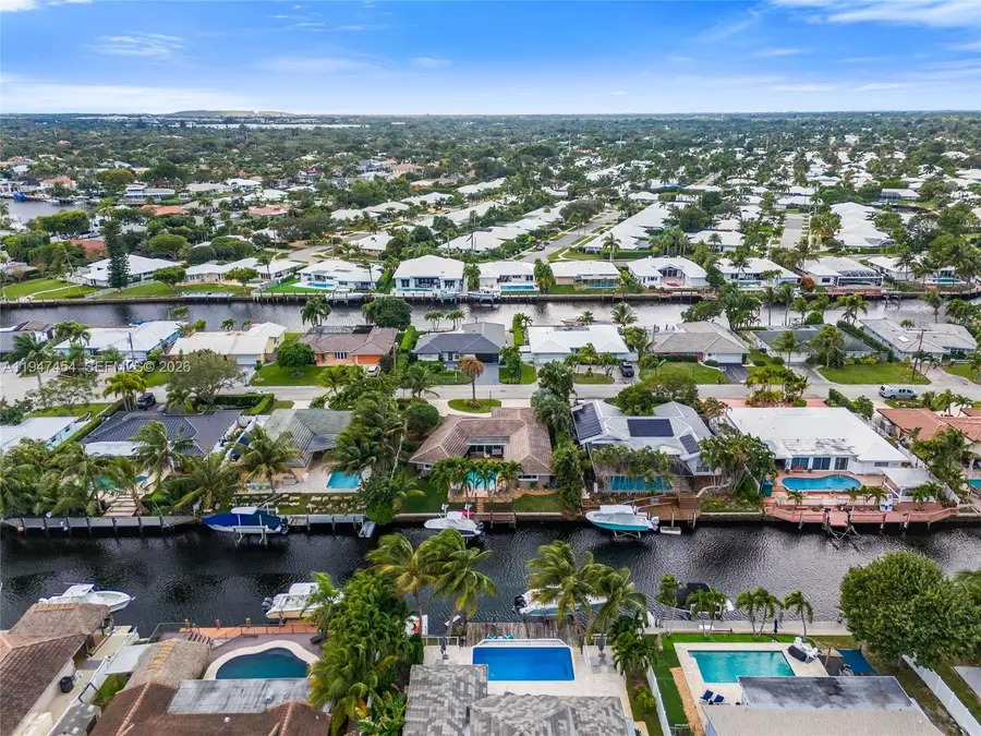 1380 SW 5th Ct, Boca Raton, FL 33432 - Image #2