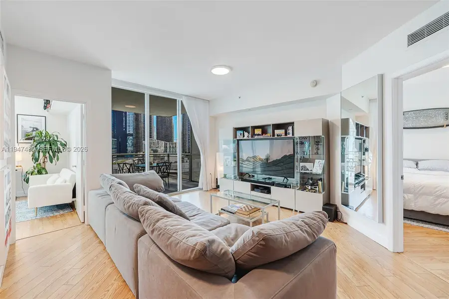 350 S Miami Ave #2104, Miami, FL 33130 - Image #2