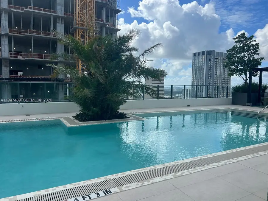 11 NE 6 St #814, Miami, FL 33132 - Image #2
