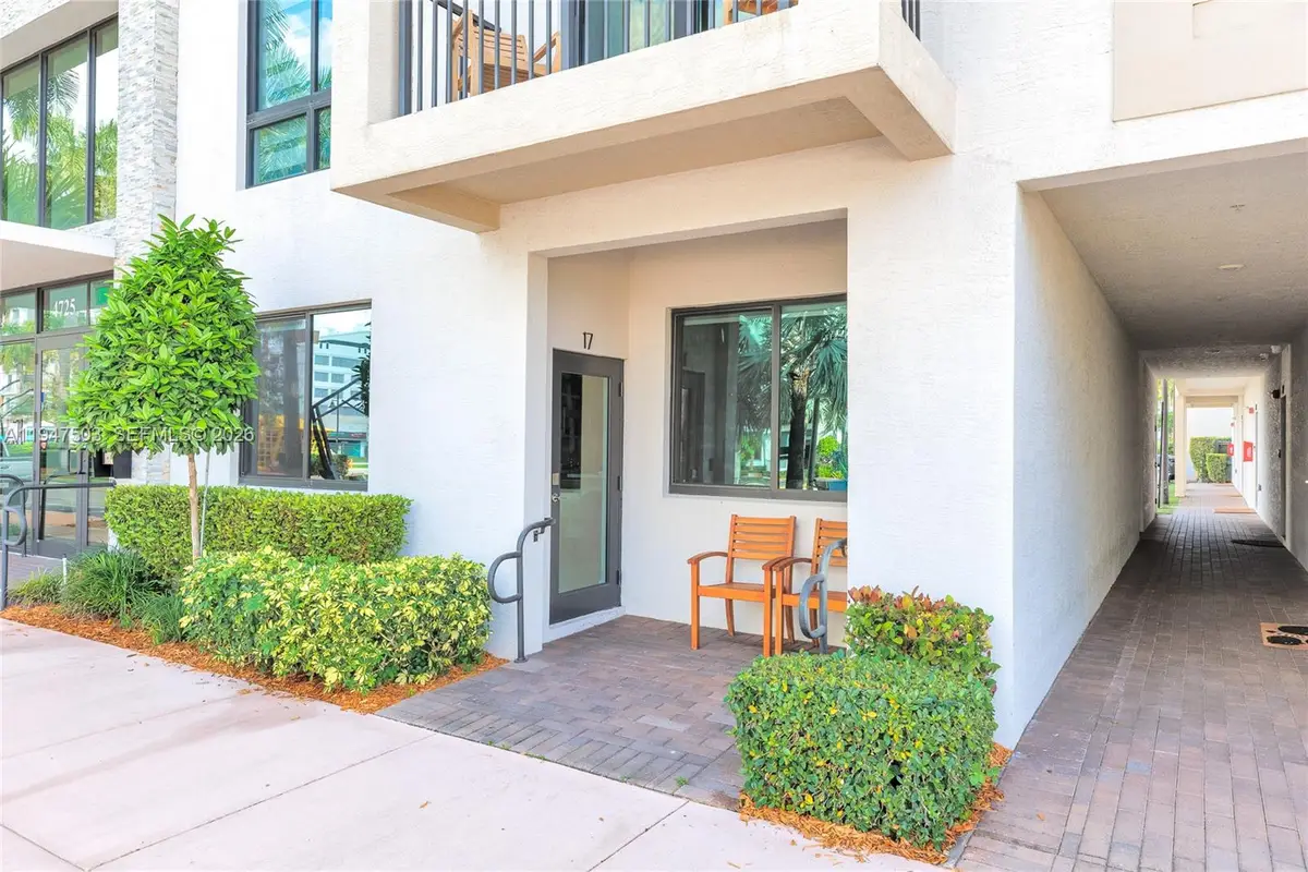4725 NW 85th Ave #17, Doral, FL 33166 - Image #1