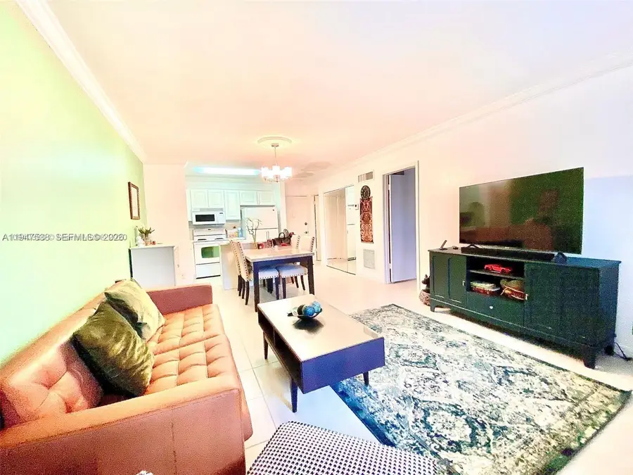 1520 Mckinley St #216E, Hollywood, FL 33020 - Image #3