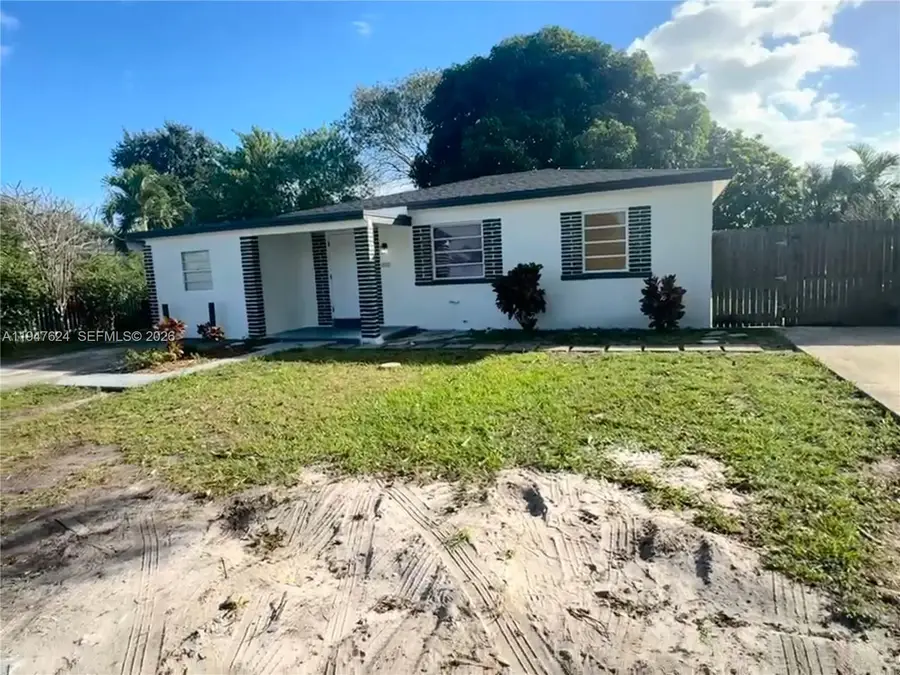 10521 NW 35th Ct, Miami, FL 33147 - Image #2