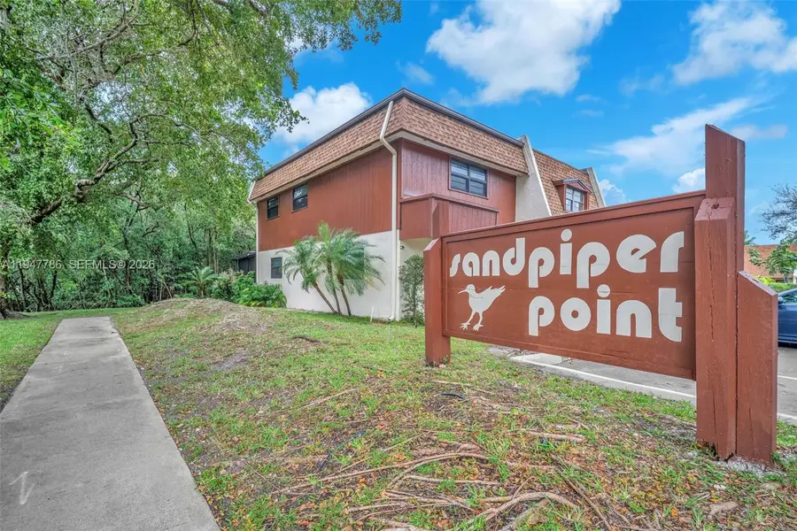 2199 N 14th Ave, Hollywood, FL 33020 - Image #2