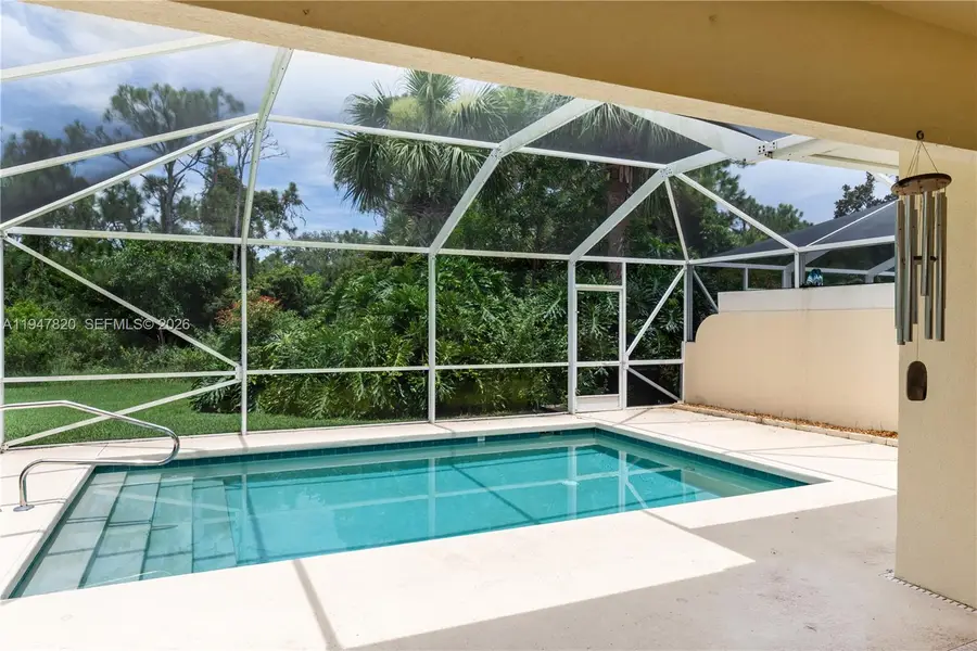 8528 SE Retreat Dr, Hobe Sound, FL 33455 - Image #3