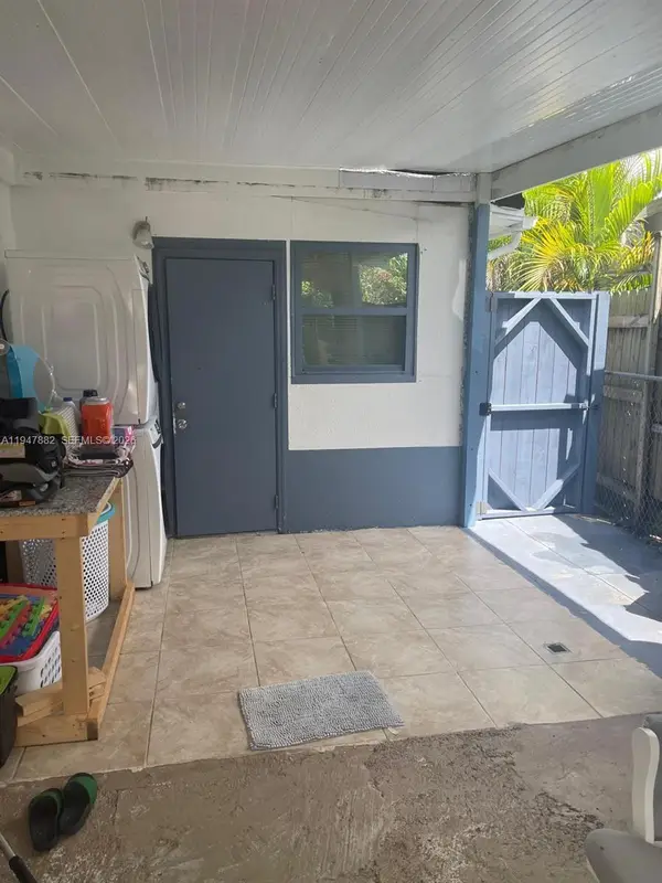 13110 SW 10th St, Miami, FL 33184