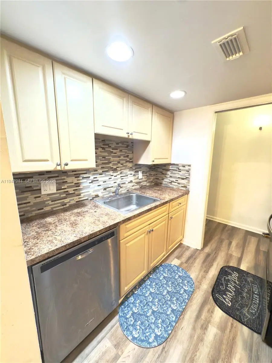 2366 E Mall Dr, Fort Myers, FL 33901 - Image #3