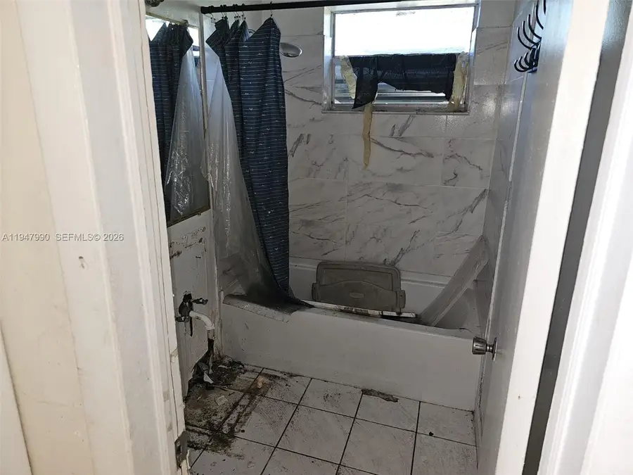 2243 Mayo St, Hollywood, FL 33020 - Image #2