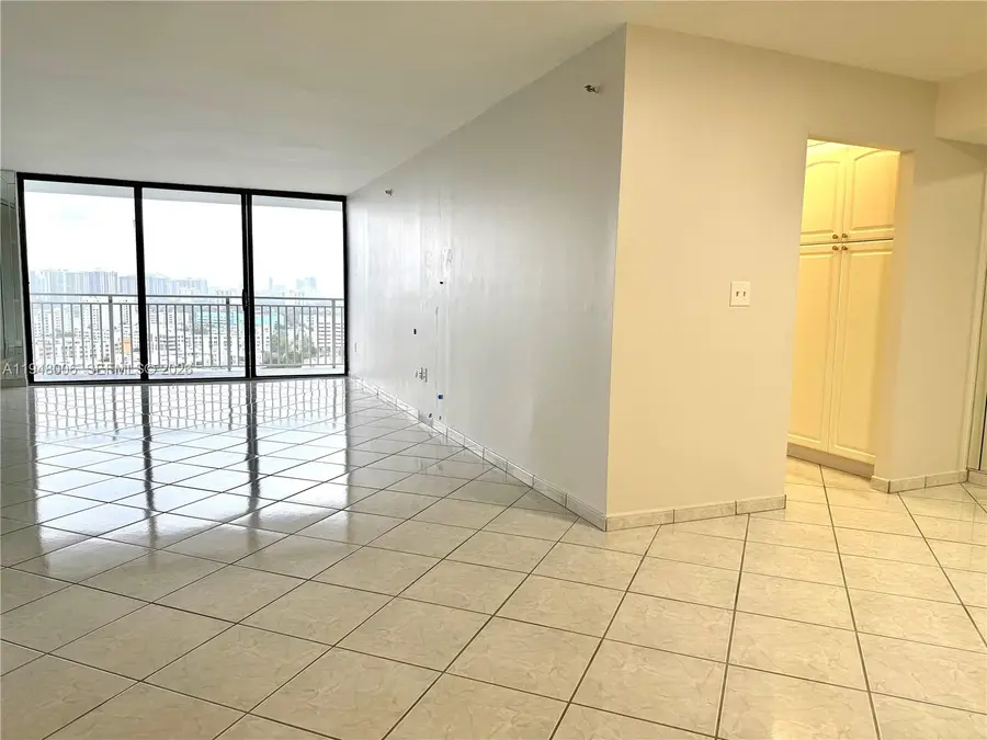 210 174th St #2110, Sunny Isles Beach, FL 33160 - Image #2