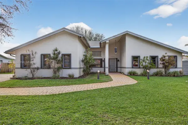 137 E Palm Dr, Margate, FL 33063