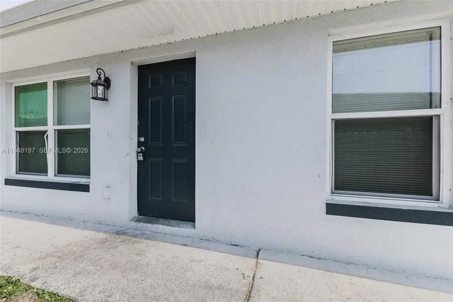 2403/2405 Maple Ave, Fort Myers, FL 33901 - Image #3