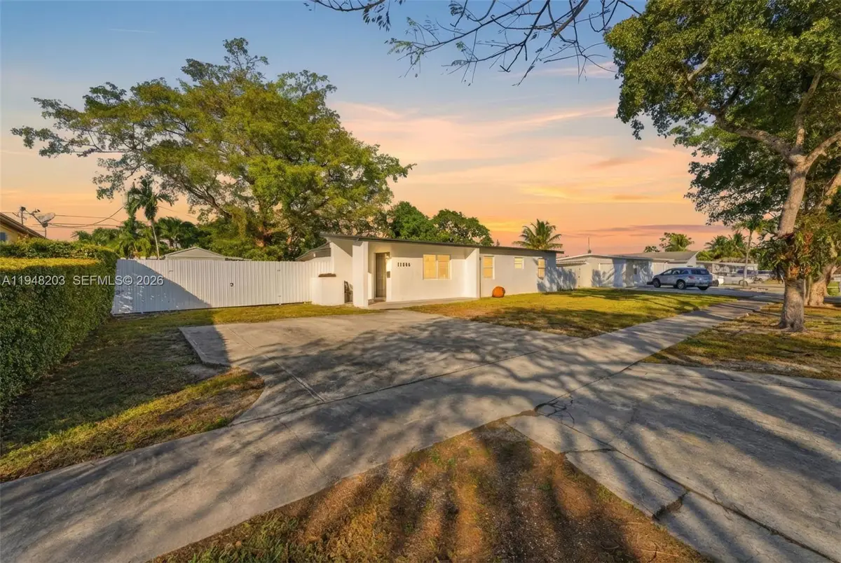 11065 SW 52nd Dr, Miami, FL 33165 - #1