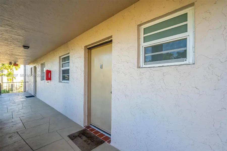 469 N Pine Island Rd #B302, Plantation, FL 33324 - #3