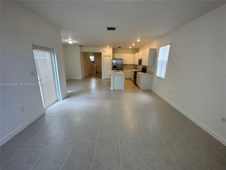 2382 NW 131st Cir, Miami, FL 33167 - Image #3