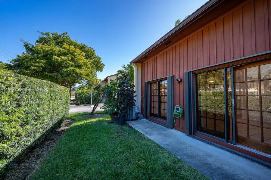 401 SE 11th Ter, Dania Beach, FL 33004 - Image #3