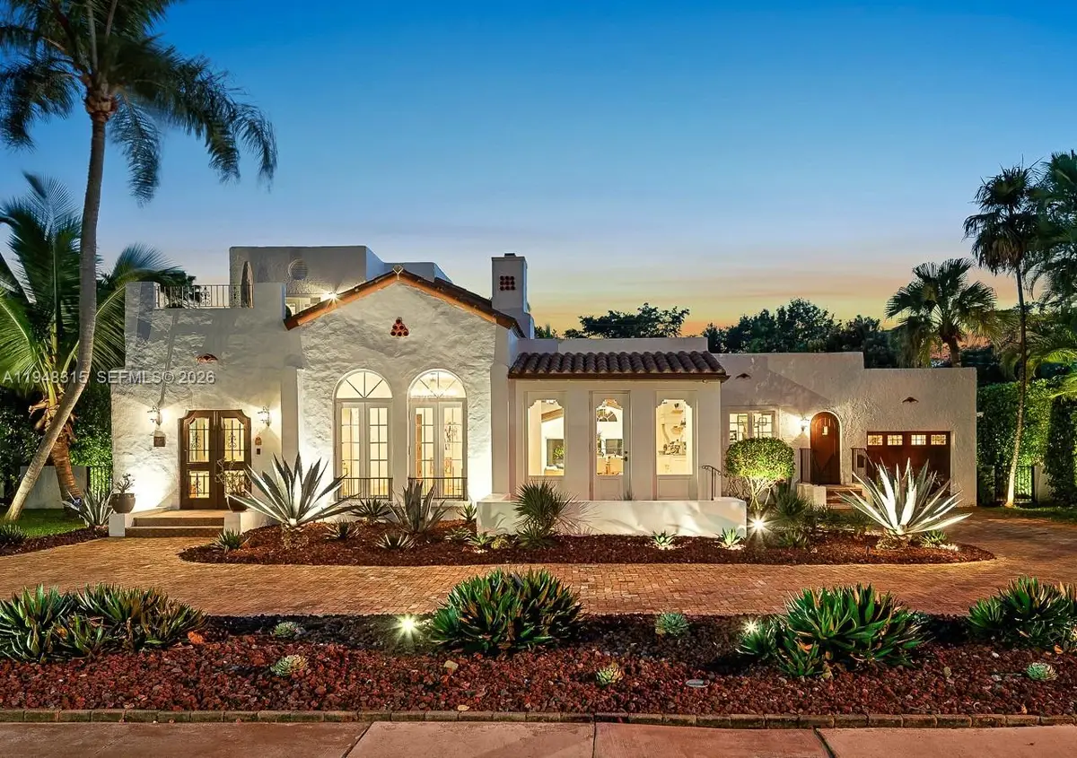 1234 S Greenway Dr, Coral Gables, FL 33134 - Image #1