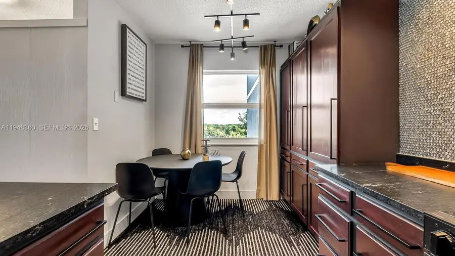 3800 Hillcrest Dr #401, Hollywood, FL 33021 - Image #3