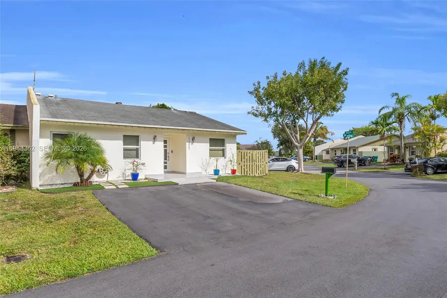 12321 SW 114th Ter, Miami, FL 33186 - Image #2