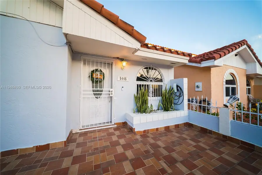 5445 W 27th Ln, Hialeah, FL 33016 - #2